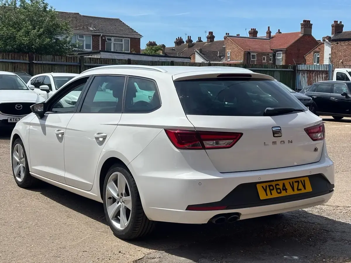 Used Seat Leon FR 2014 White Estate