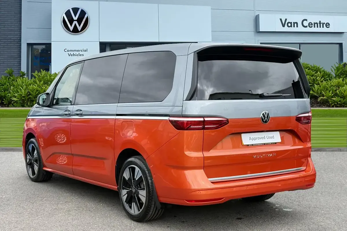 New VW Multivan Style 150 HP (110 kW) 2026 Multicolour MPV