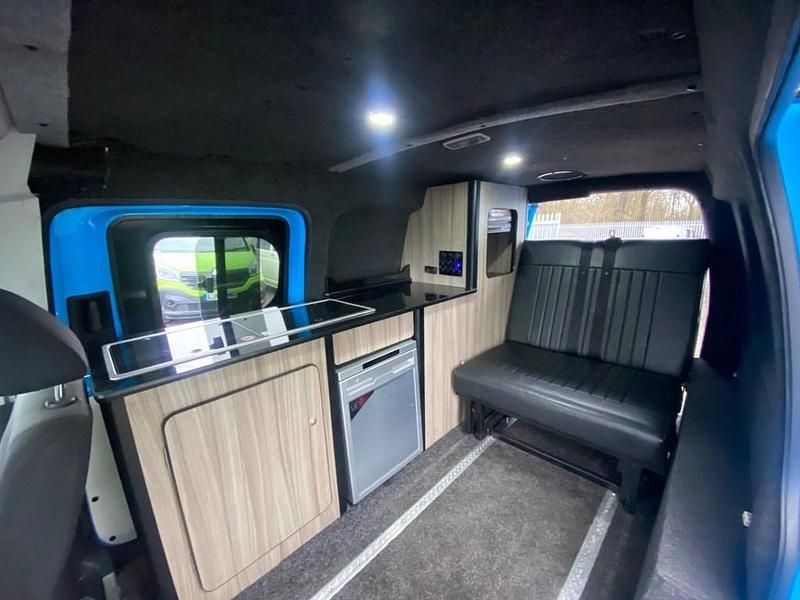 Used VW Caddy Maxi Startline 102 HP (75 kW) 2016 Blue MPV