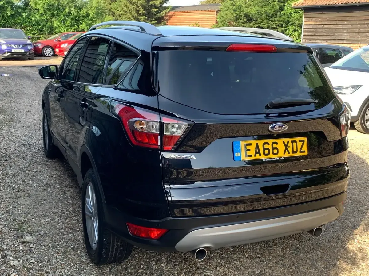 Used Ford Kuga Titanium 150 HP (110 kW) 2016 Black SUV