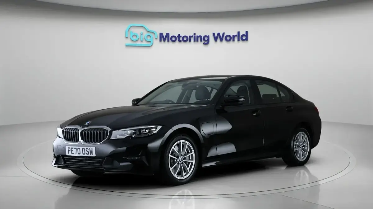 Used BMW 330e 292 HP (214 kW) 2020 Black Sedan