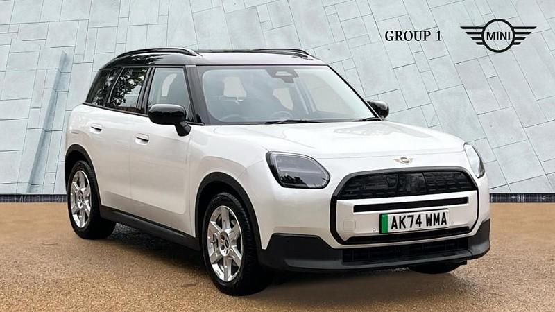 Nanuq white Used 2024 Mini Countryman Classic SUV | £28,295 (Super price) - Image 1/4