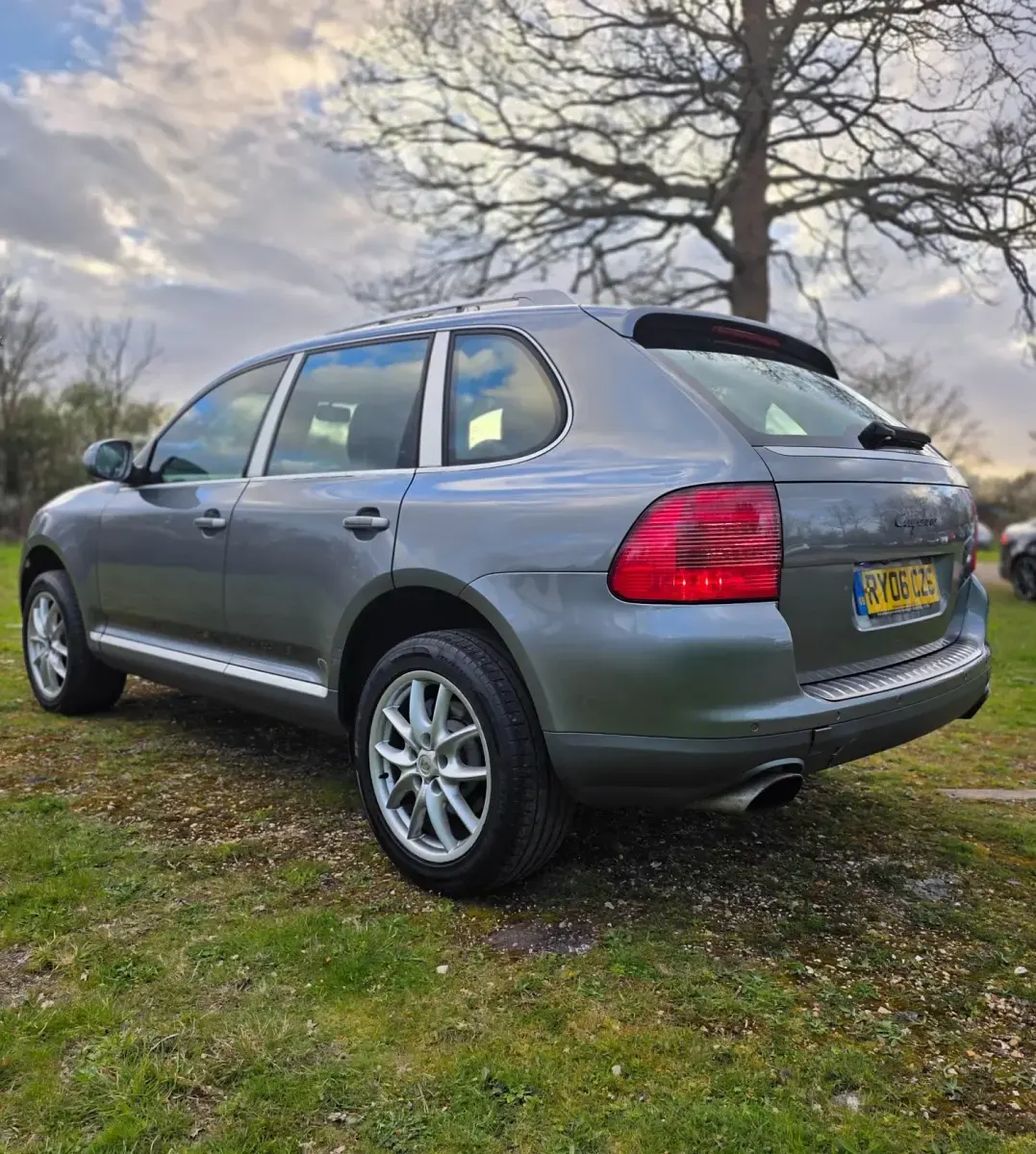 Usado Porsche Cayenne 2006 Prateado SUV
