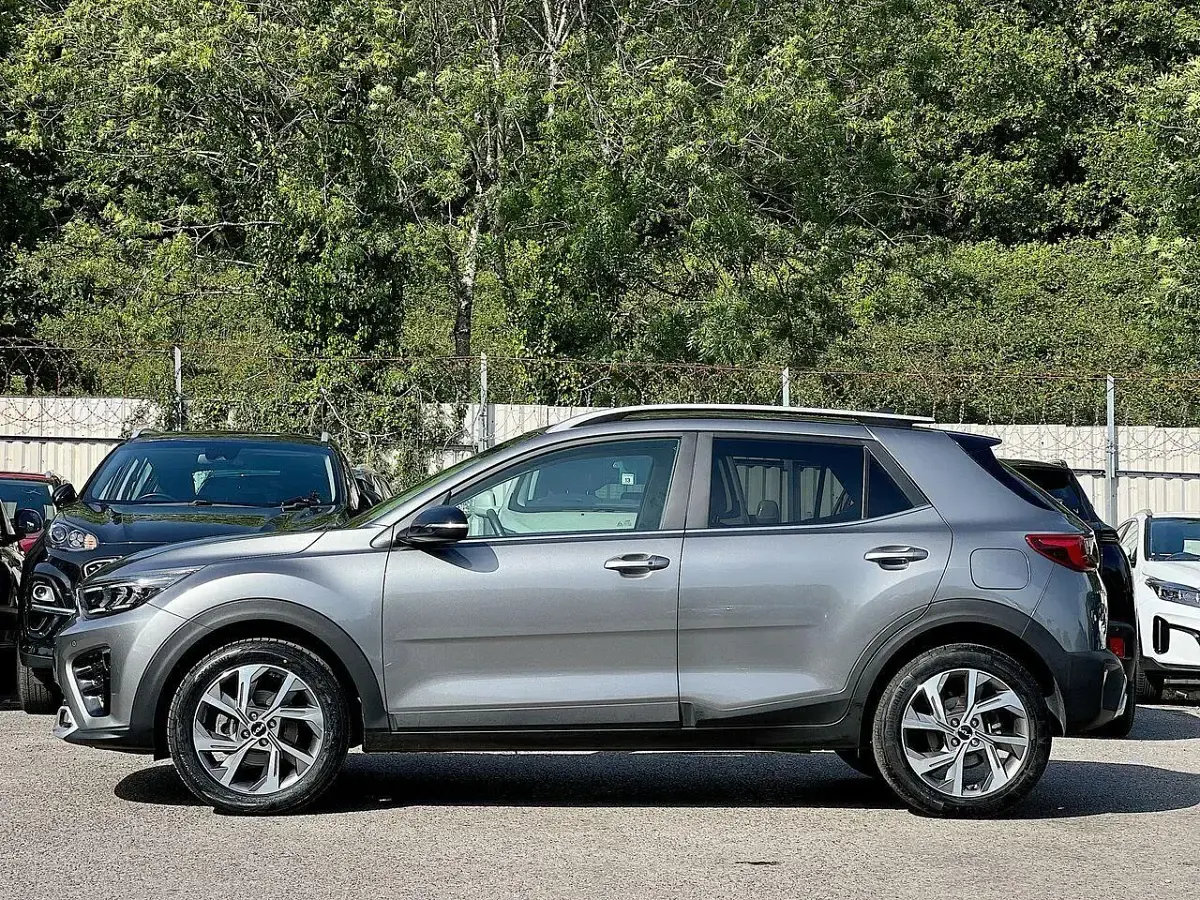 Used Kia Stonic GT-Line S 118 HP (86 kW) 2024 Grey SUV
