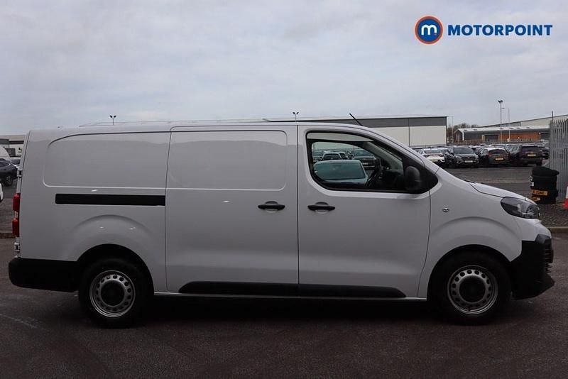 Used Peugeot Expert 2025 White Van