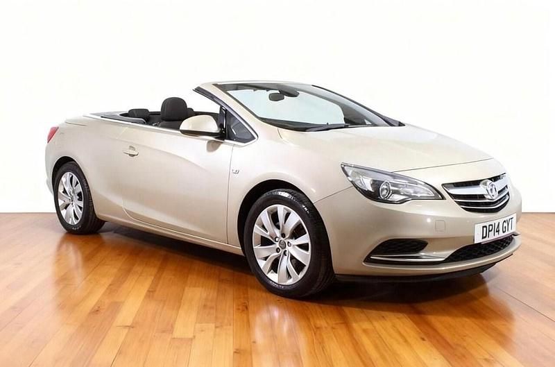 Used Vauxhall Cascada S 140 HP (102 kW) 2014 Brown Cabriolet