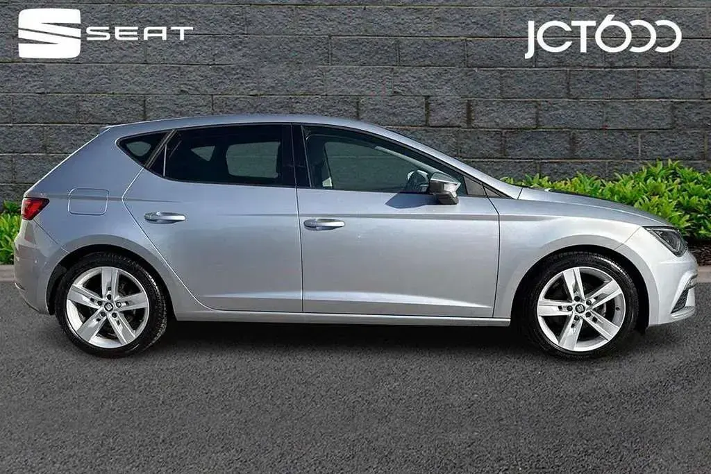 Used Seat Leon FR 150 HP (110 kW) 2019 Silver Hatchback