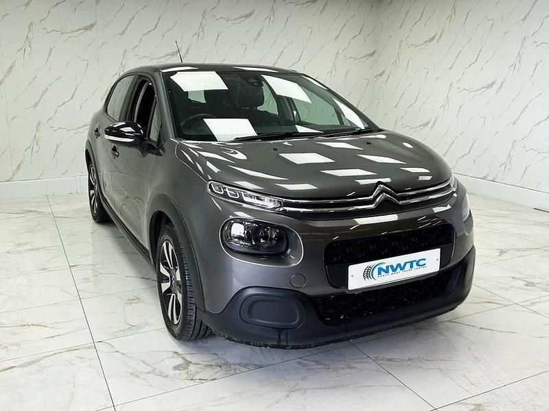 Usado Citroën C3 Feel 68 HP (50 kW) 2019 Cinzento Citadino