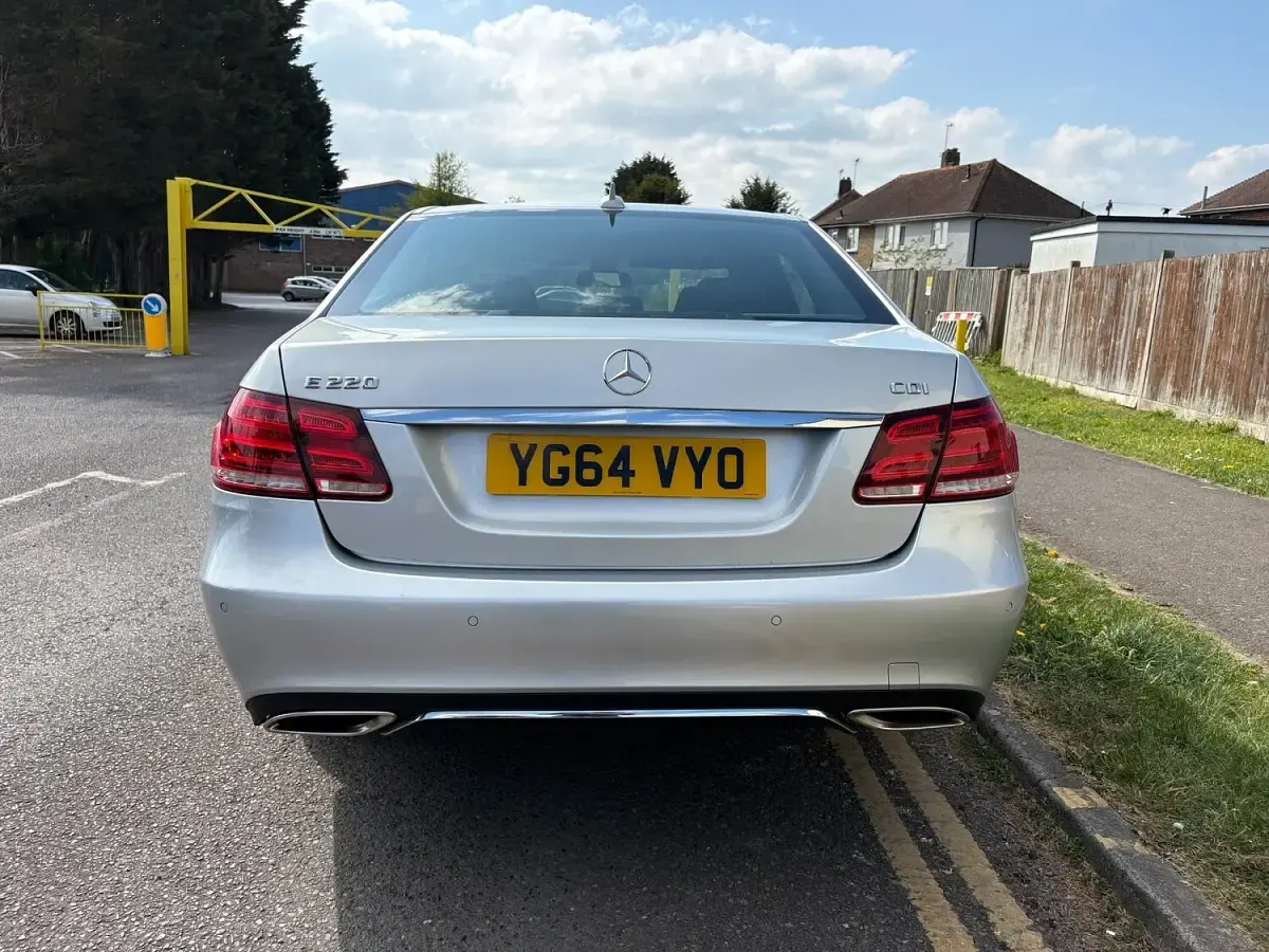 Used Mercedes E220 SE 2014 Silver Sedan