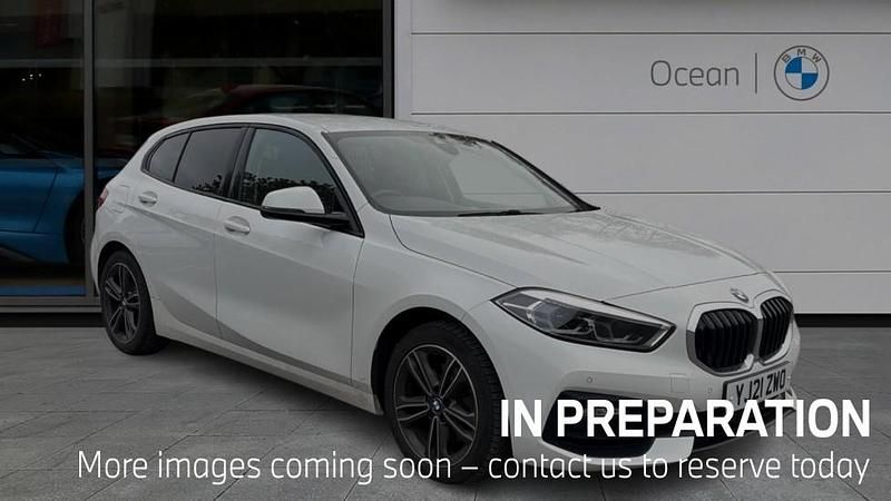 Used BMW 116 Sport Line 114 HP (83 kW) 2021 White Hatchback