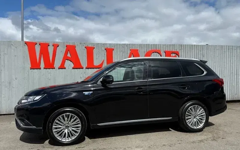Used Mitsubishi Outlander P-HEV 224 HP (164 kW) 2020 Estate