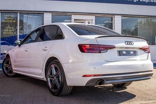 Used Audi A4 S-Line 150 HP (110 kW) 2018 Sedan