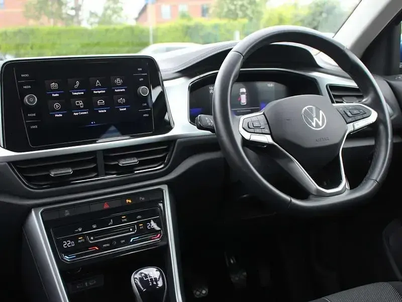 Używany VW T-Roc Life 2023 Niebieski SUV