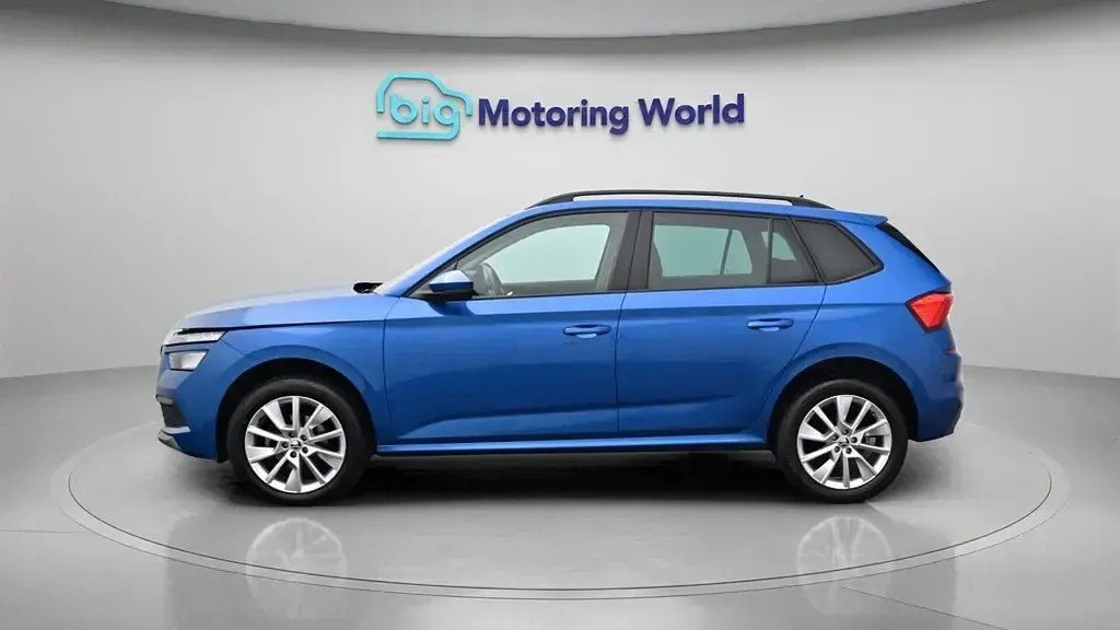 Used Skoda Kamiq SE Drive 95 HP (69 kW) 2023 Blue SUV