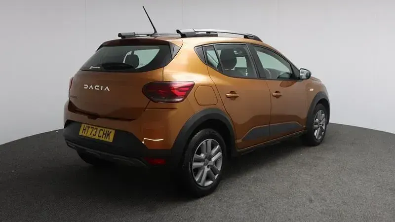 Used Dacia Sandero Expression 100 HP (73 kW) 2023 Orange Hatchback