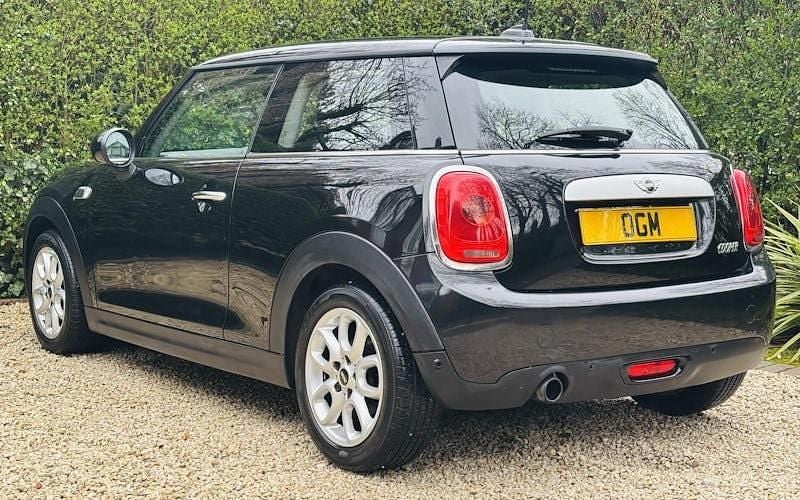 Used Mini Cooper Hatch 136 HP (100 kW) 2017 Hatchback