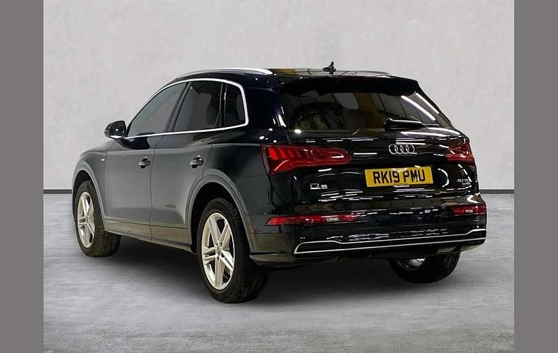 Used Audi Q5 S-Line 187 HP (137 kW) 2019 Black SUV