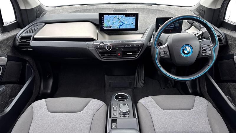 Usado BMW i3 Comfort Edition 132 kW (180 CV) 2018 Rojo Utilitario