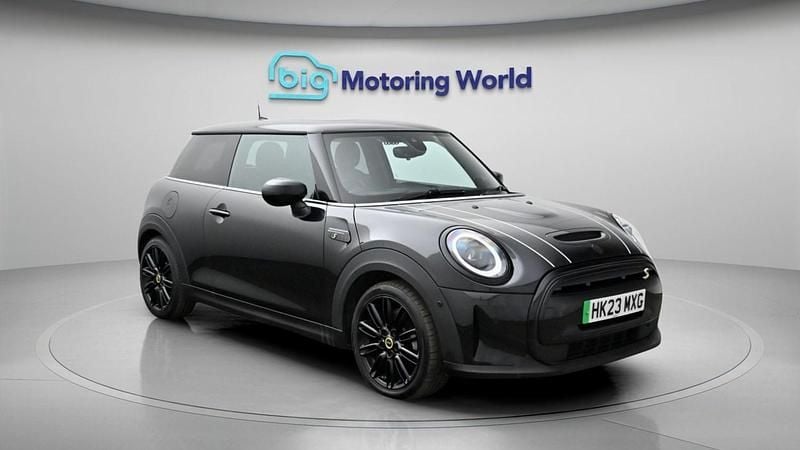 Used Mini Cooper S Hatch 135 kW (184 HP) 2023 Black Hatchback