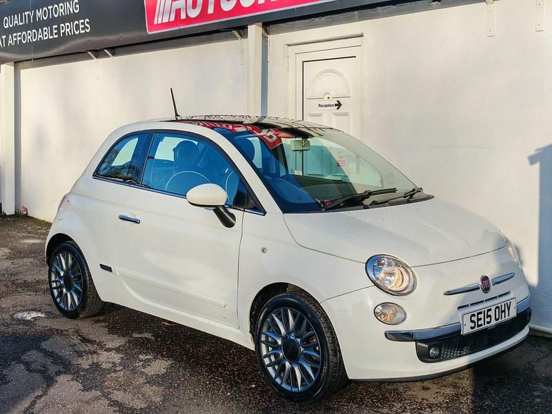 White Used 2015 Fiat 500 Lounge Hatchback | £4,395 (Good price) - Image 1/4