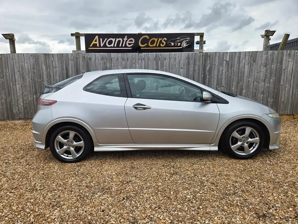 Used Honda Civic Type S 140 HP (102 kW) 2011 Silver Hatchback