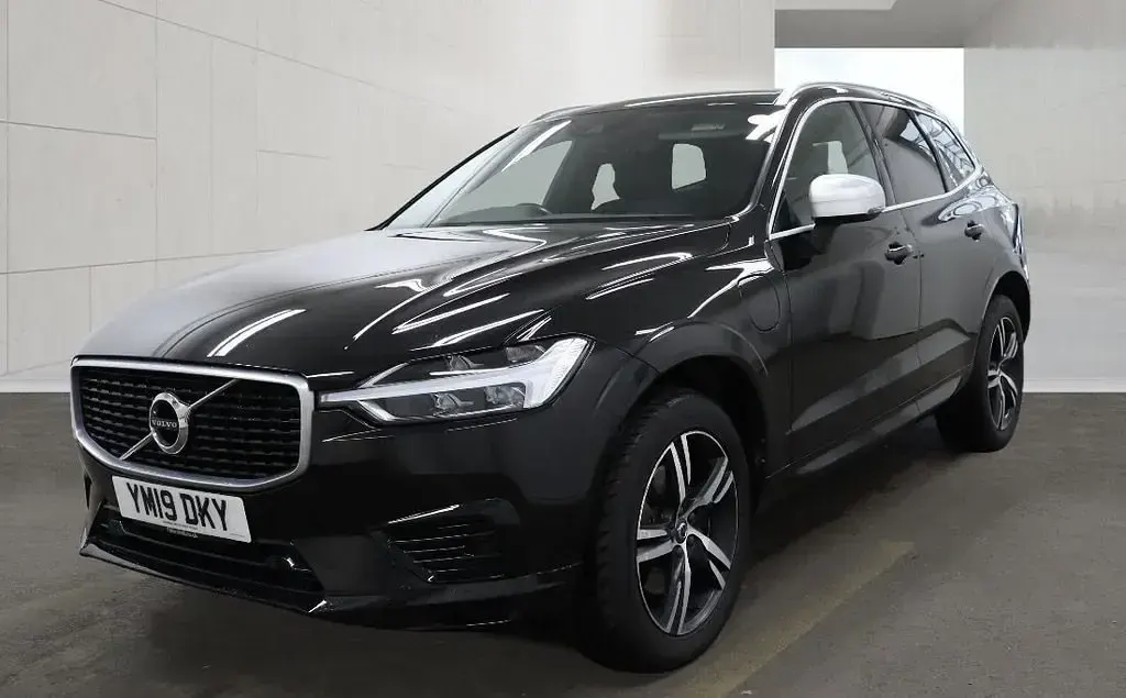 Usado Volvo XC60 R-Design 390 CV (286 kW) 2019 Negro SUV