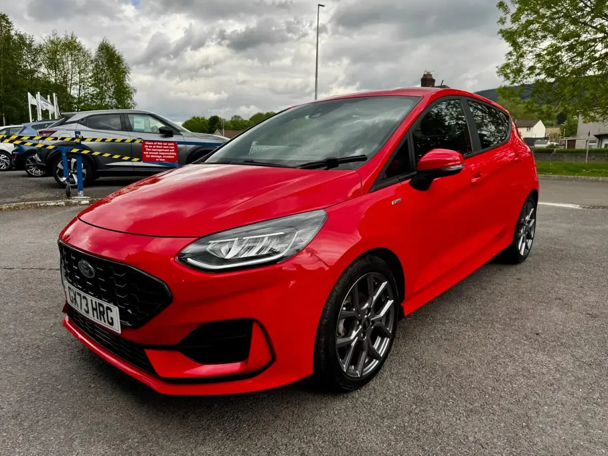 Used Ford Fiesta ST-Line 125 HP (91 kW) 2023 Red Hatchback