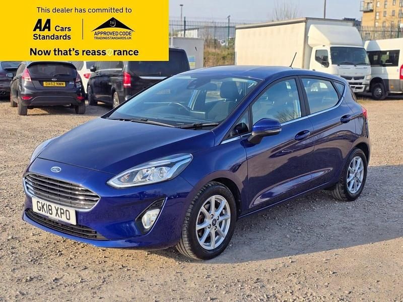 Used Ford Fiesta Zetec 101 HP (74 kW) 2018 Blue Hatchback