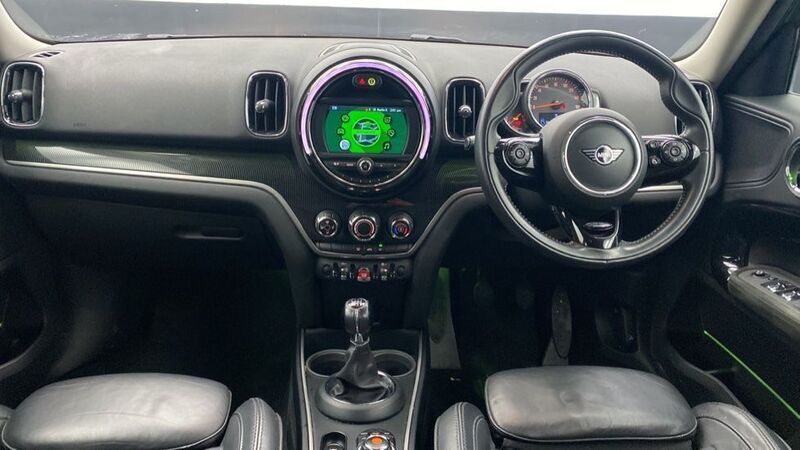Used Mini Cooper Countryman Exclusive 134 HP (98 kW) 2019 Green SUV