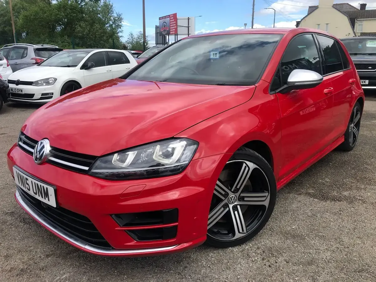Used VW Golf VII R 2015 Red Hatchback