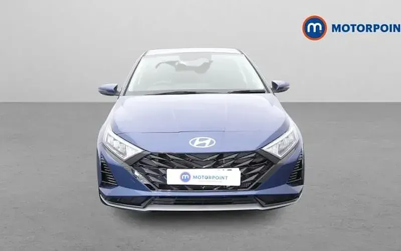 Used Hyundai i20 Premium 101 HP (74 kW) 2025 Blue Hatchback