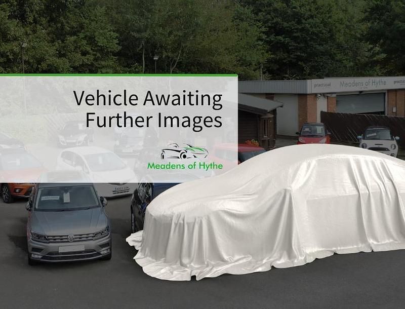 Red Used 2016 Toyota Auris Business Edition Hatchback | £8,995 (Fair price) - Image 1/1