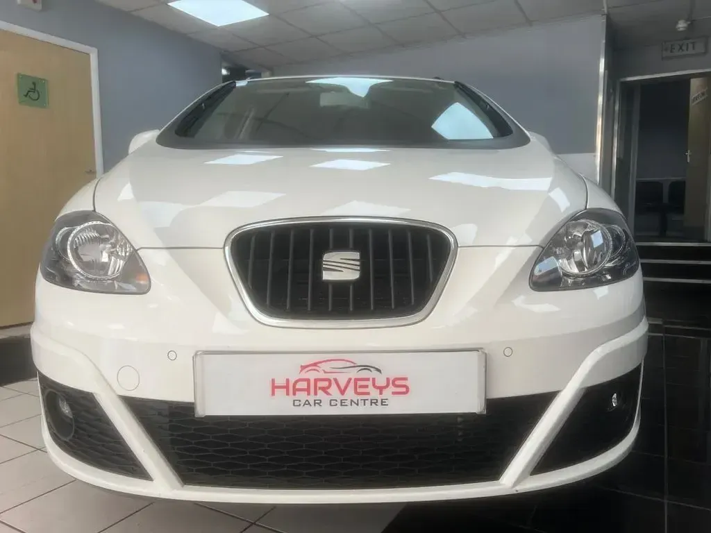 Used Seat Altea XL I-Tech 105 HP (77 kW) 2015 White MPV