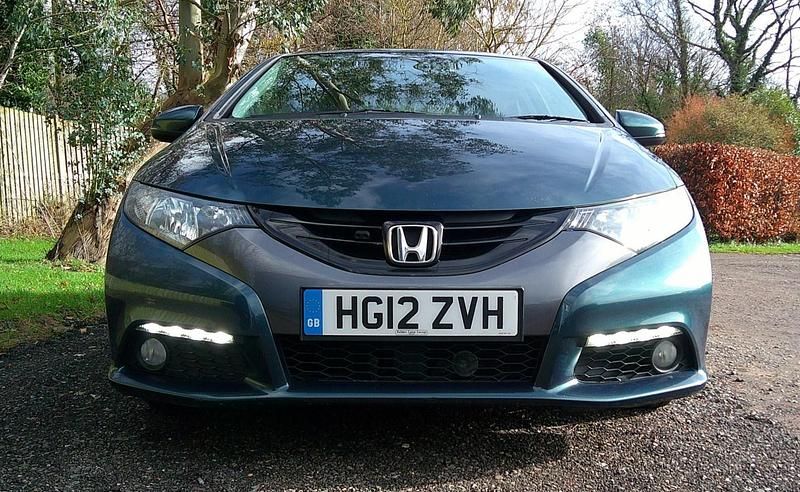 Used Honda Civic ES 150 HP (110 kW) 2012 Green Hatchback