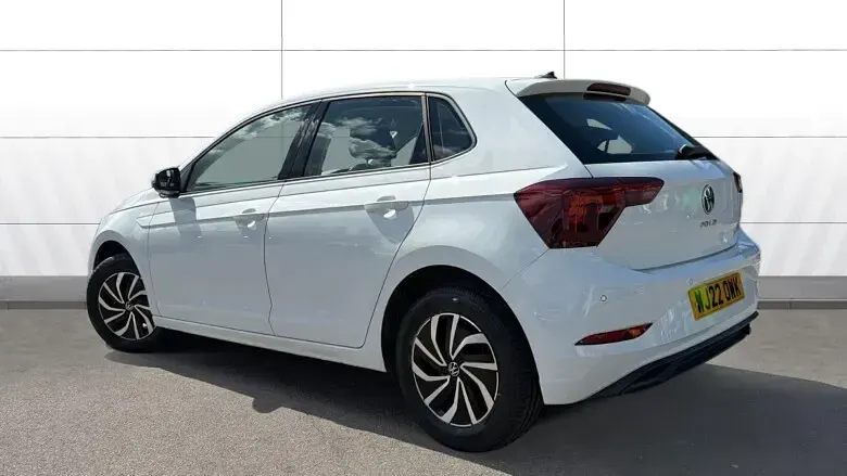 Used VW Polo Life 95 HP (69 kW) 2022 White Hatchback