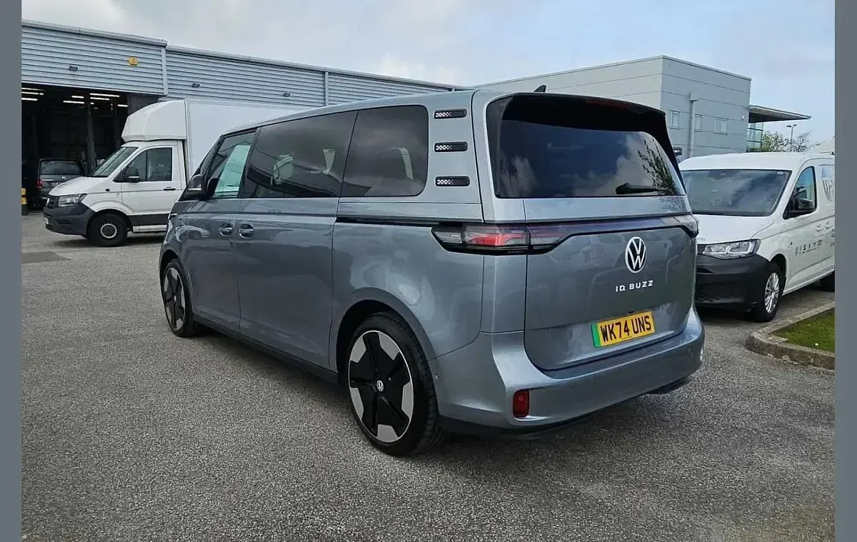 Used VW ID. Buzz Pro 210 kW (286 HP) 2024 Silver MPV