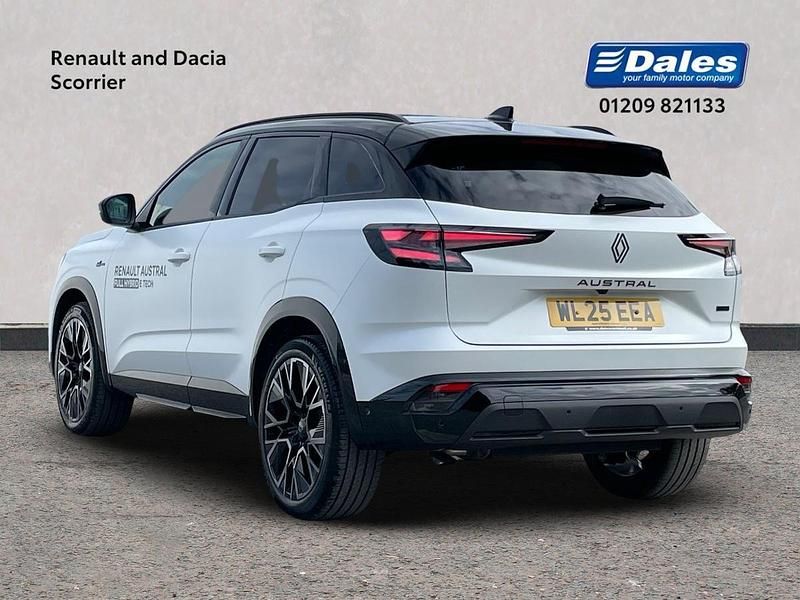Used Renault Austral Techno Esprit Alpine 2025 Matte satin white with diamond black SUV