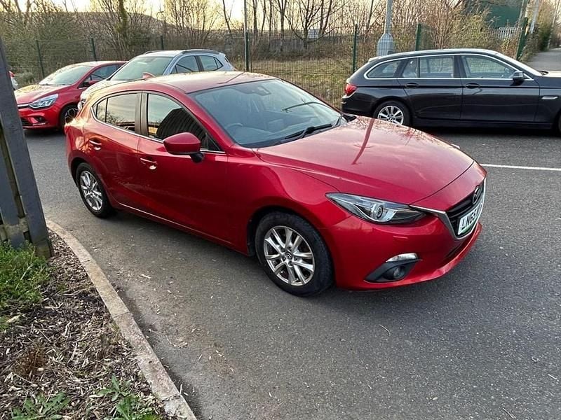 Begagnad Mazda 3 165 HK (121 kW) 2015 Röd Halvkombi
