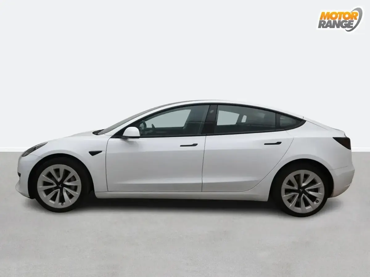 Used Tesla Model 3 Standard Range 208 kW (283 HP) 2022 White Sedan