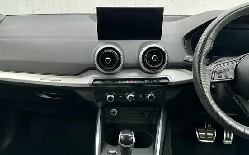 Used Audi Q2 S-Line 150 HP (110 kW) 2023 Black SUV