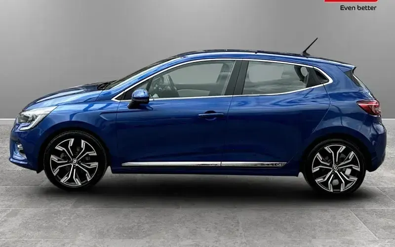 Begagnad Renault Clio V SE 140 HK (102 kW) 2022 Halvkombi