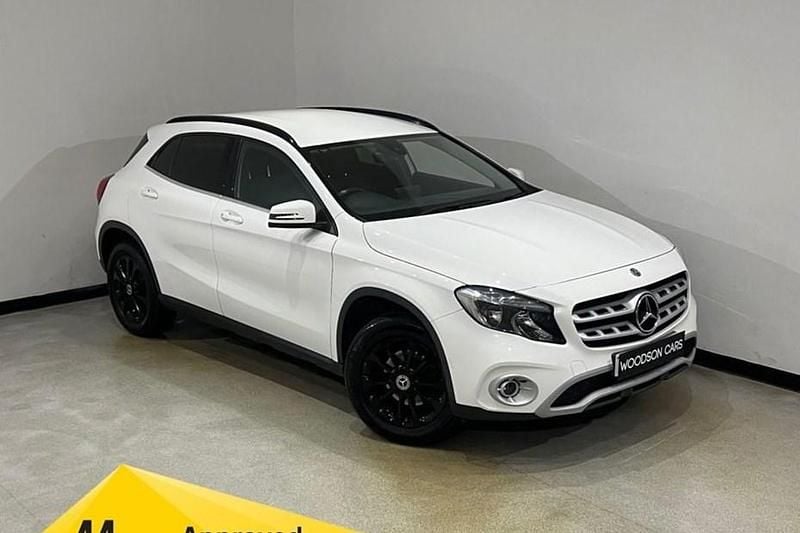 White Used 2018 Mercedes GLA200 SE SUV | £14,000 (Good price) - Image 1/1