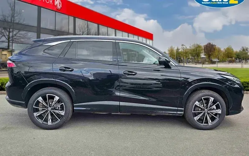 New MG HS SE 224 HP (164 kW) 2026 Black SUV