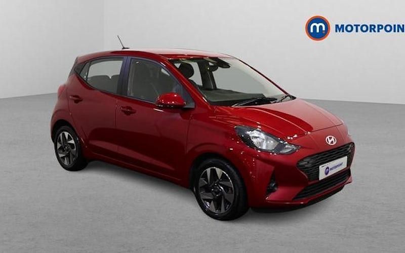 Used Hyundai i10 Advanced 79 HP (58 kW) 2025 Red Hatchback