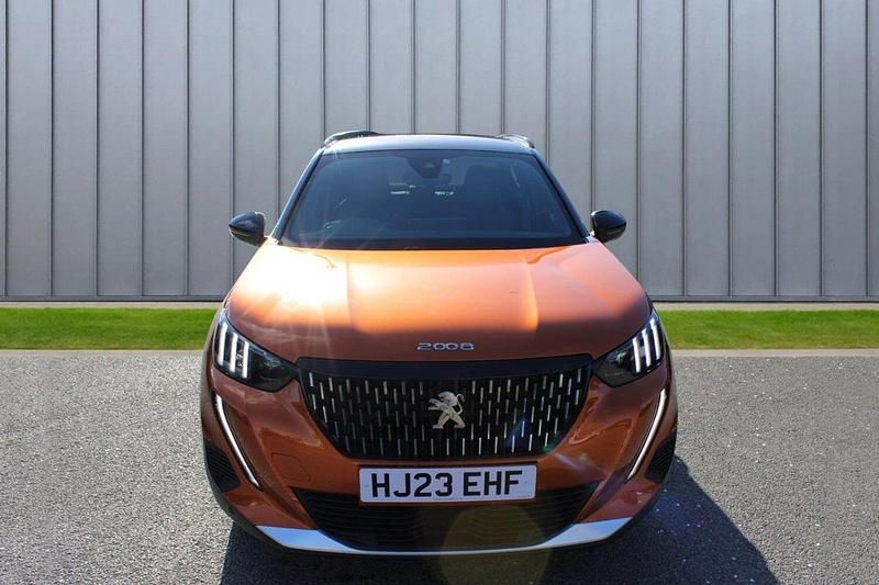 Used Peugeot 2008 GT 129 HP (94 kW) 2023 Orange SUV