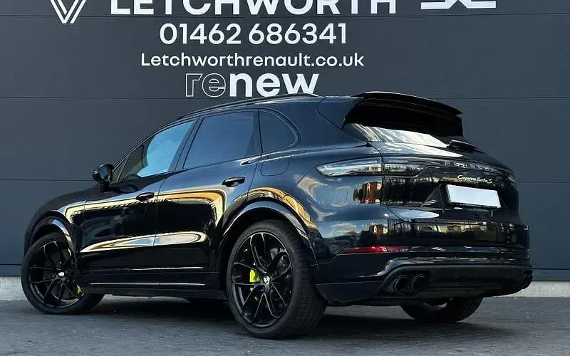 Used Porsche Cayenne Turbo S E-Hybrid 680 HP (500 kW) 2022 SUV