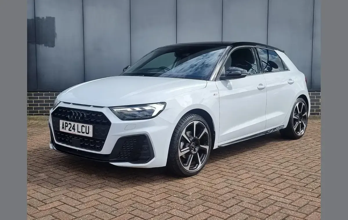Used Audi A1 Black Edition 113 HP (83 kW) 2024 White SUV