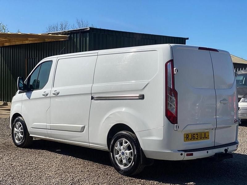 Używany Ford Transit Custom Limited 125 KM (91 kW) 2014 Biały Van