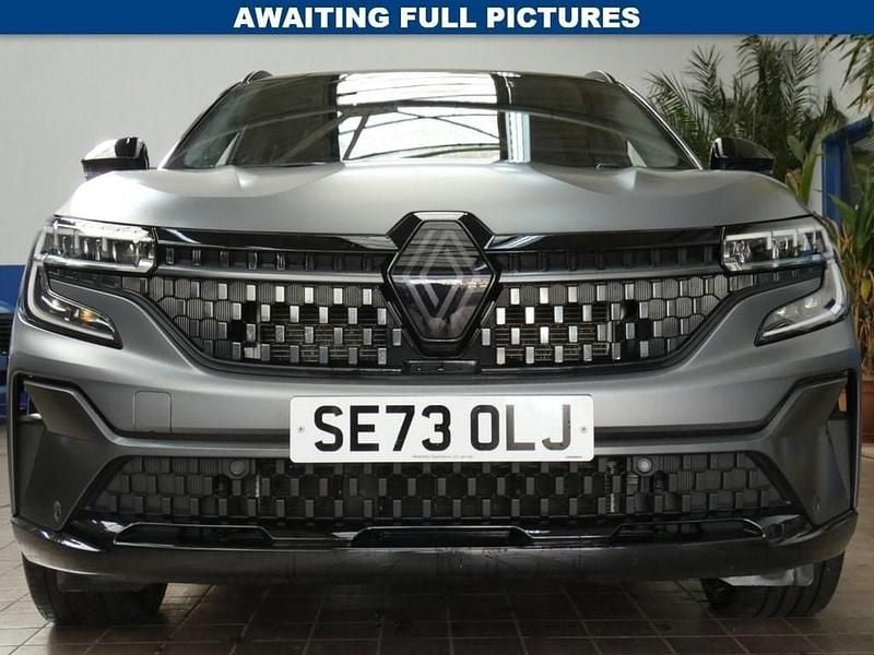 Used Renault Austral Techno Esprit Alpine 200 HP (147 kW) 2023 Grey SUV