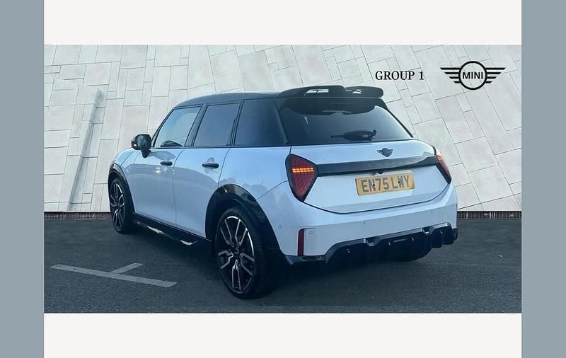Used Mini Cooper Sport 150 kW (204 HP) 2026 White Hatchback
